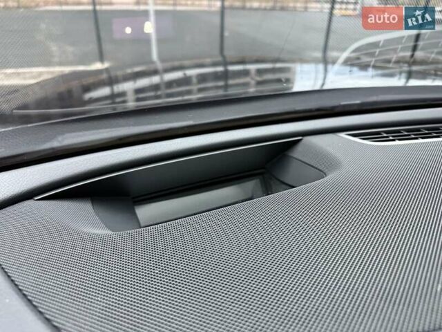 Чорний Мерседес Е-Клас, об'ємом двигуна 2.2 л та пробігом 120 тис. км за 35200 $, фото 45 на Automoto.ua