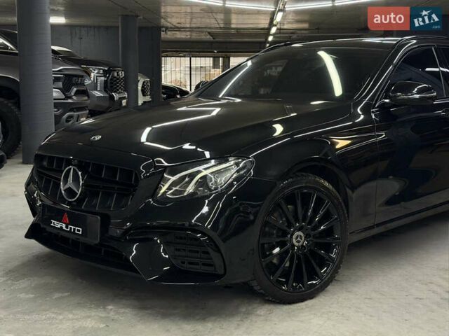 Черный Мерседес Е-Класс, объемом двигателя 1.95 л и пробегом 400 тыс. км за 19900 $, фото 8 на Automoto.ua