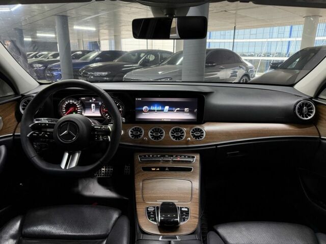 Черный Мерседес Е-Класс, объемом двигателя 2.1 л и пробегом 177 тыс. км за 19900 $, фото 20 на Automoto.ua