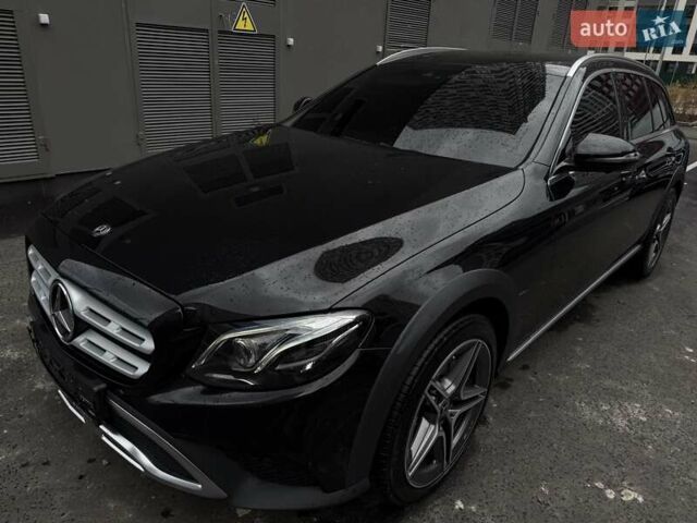 Чорний Мерседес Е-Клас, об'ємом двигуна 2.2 л та пробігом 120 тис. км за 35200 $, фото 7 на Automoto.ua