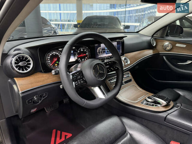 Черный Мерседес Е-Класс, объемом двигателя 1.95 л и пробегом 400 тыс. км за 19900 $, фото 19 на Automoto.ua