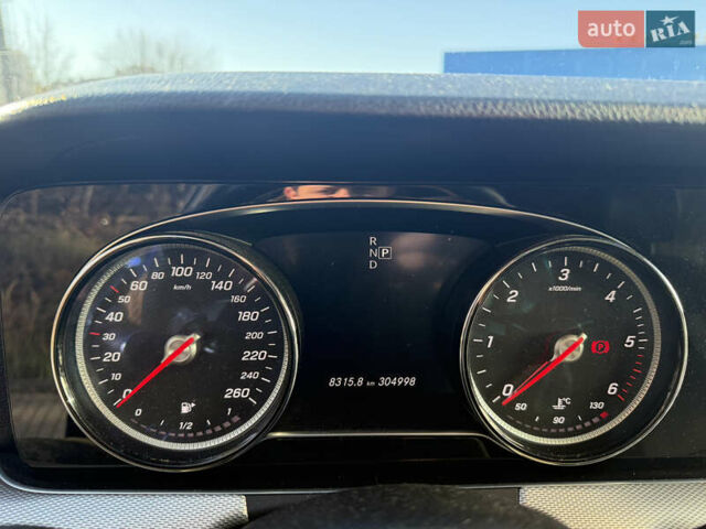 Чорний Мерседес Е-Клас, об'ємом двигуна 1.95 л та пробігом 305 тис. км за 20300 $, фото 6 на Automoto.ua