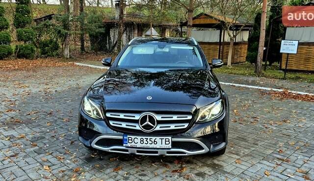 Черный Мерседес Е-Класс, объемом двигателя 1.95 л и пробегом 268 тыс. км за 29950 $, фото 5 на Automoto.ua