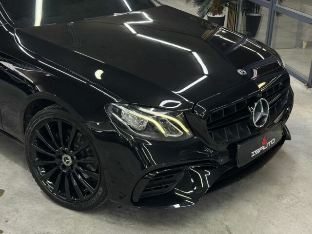 Черный Мерседес Е-Класс, объемом двигателя 2.1 л и пробегом 177 тыс. км за 19900 $, фото 1 на Automoto.ua