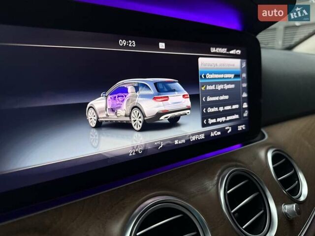 Чорний Мерседес Е-Клас, об'ємом двигуна 2.2 л та пробігом 120 тис. км за 35200 $, фото 35 на Automoto.ua