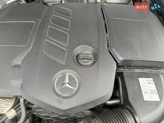 Чорний Мерседес Е-Клас, об'ємом двигуна 2.2 л та пробігом 120 тис. км за 35200 $, фото 1 на Automoto.ua