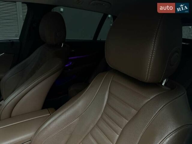 Чорний Мерседес Е-Клас, об'ємом двигуна 2.2 л та пробігом 120 тис. км за 35200 $, фото 25 на Automoto.ua