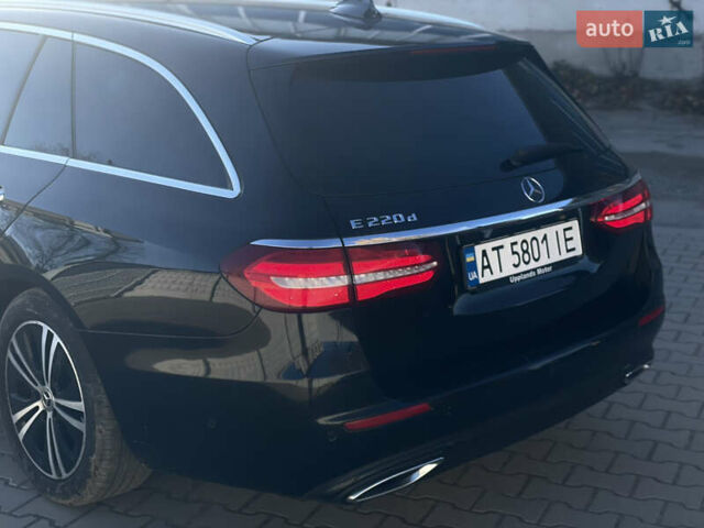 Черный Мерседес Е-Класс, объемом двигателя 1.95 л и пробегом 300 тыс. км за 22199 $, фото 20 на Automoto.ua