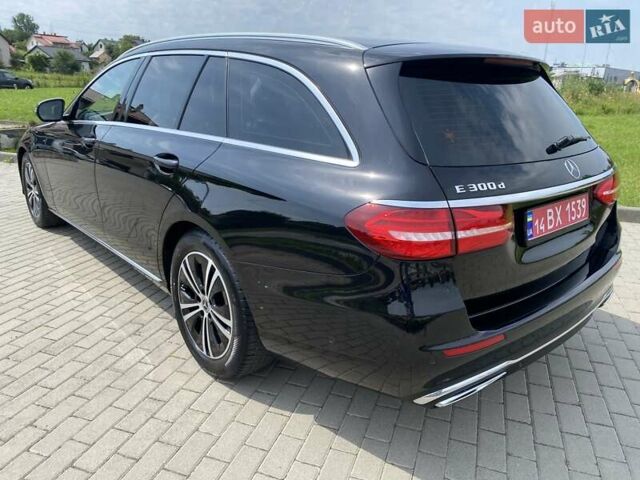 Черный Мерседес Е-Класс, объемом двигателя 1.95 л и пробегом 79 тыс. км за 26999 $, фото 2 на Automoto.ua