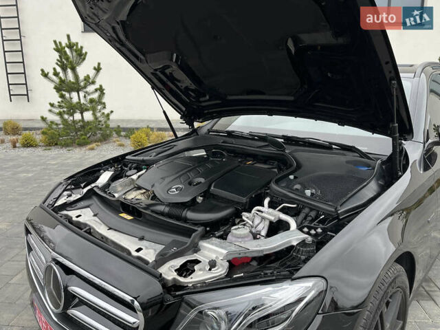 Мерседес Е-Класс 2019 в Луцке на Automoto.ua Черный Мерседес Е-Класс, объемом двигателя 2 л и пробегом 225 тыс. км за 31900 $, фото 6 на Automoto.ua