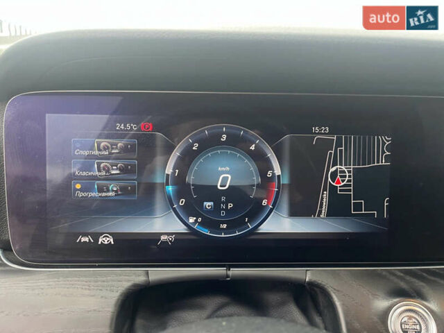 Черный Мерседес Е-Класс, объемом двигателя 2.9 л и пробегом 195 тыс. км за 37000 $, фото 19 на Automoto.ua