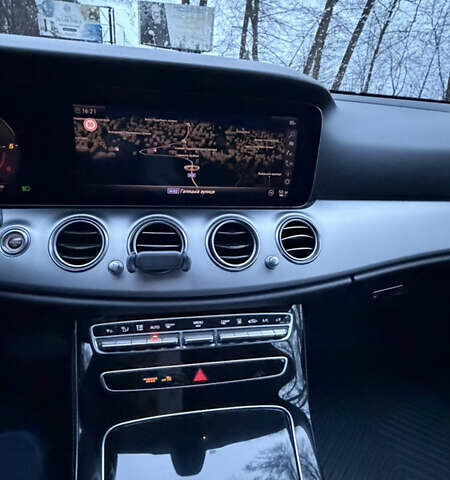 Чорний Мерседес Е-Клас, об'ємом двигуна 1.95 л та пробігом 343 тис. км за 27500 $, фото 31 на Automoto.ua