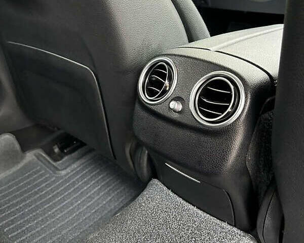 Чорний Мерседес Е-Клас, об'ємом двигуна 1.95 л та пробігом 343 тис. км за 27500 $, фото 26 на Automoto.ua