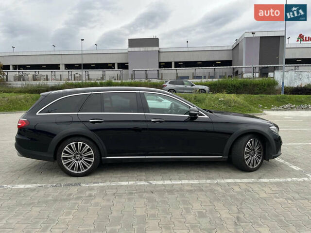 Черный Мерседес Е-Класс, объемом двигателя 2.9 л и пробегом 195 тыс. км за 37000 $, фото 6 на Automoto.ua