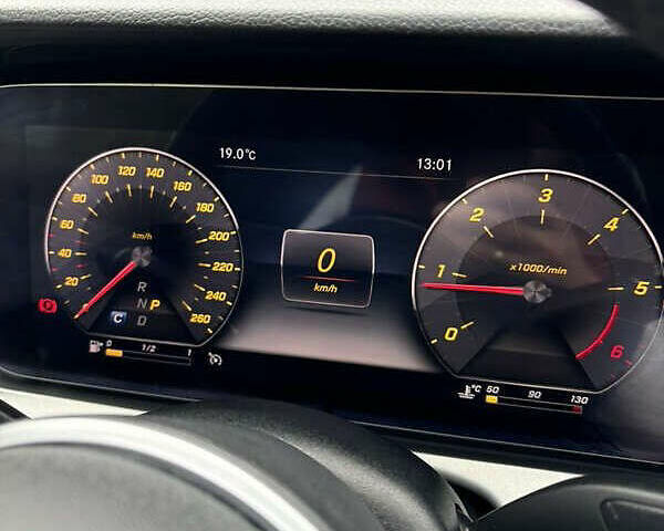 Чорний Мерседес Е-Клас, об'ємом двигуна 1.95 л та пробігом 343 тис. км за 27500 $, фото 7 на Automoto.ua