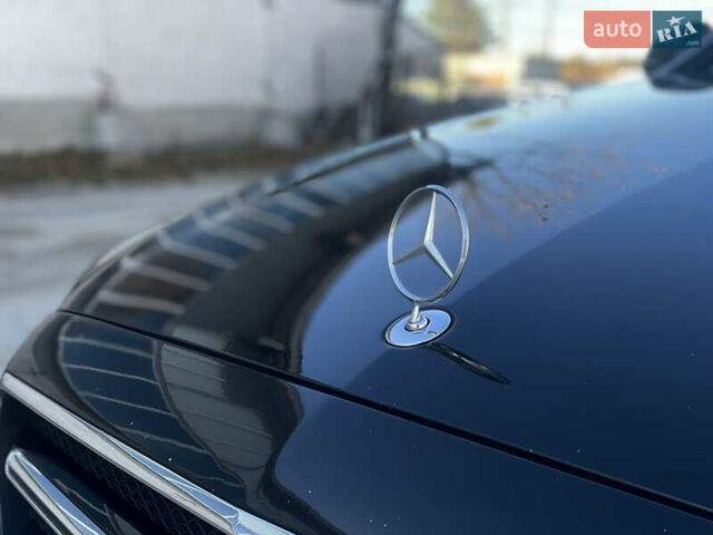 Черный Мерседес Е-Класс, объемом двигателя 1.95 л и пробегом 300 тыс. км за 22199 $, фото 13 на Automoto.ua