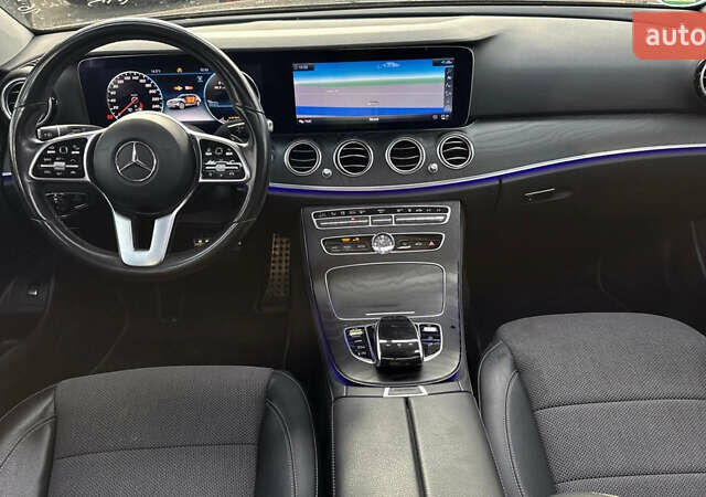 Черный Мерседес Е-Класс, объемом двигателя 2.9 л и пробегом 195 тыс. км за 37000 $, фото 9 на Automoto.ua