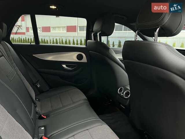 Мерседес Е-Класс 2019 в Луцке на Automoto.ua Черный Мерседес Е-Класс, объемом двигателя 2 л и пробегом 225 тыс. км за 31900 $, фото 10 на Automoto.ua