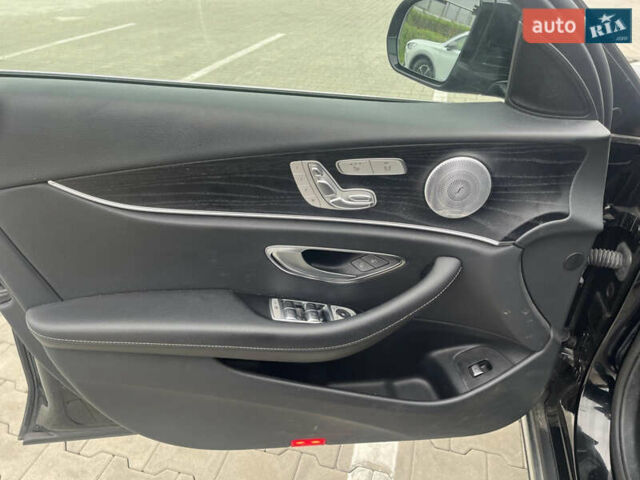 Черный Мерседес Е-Класс, объемом двигателя 2.9 л и пробегом 195 тыс. км за 37000 $, фото 23 на Automoto.ua