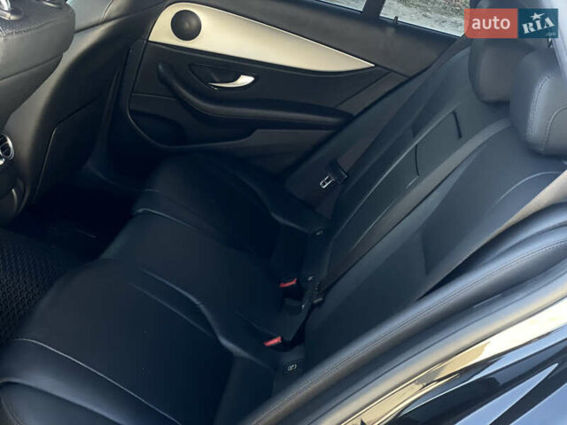 Черный Мерседес Е-Класс, объемом двигателя 1.95 л и пробегом 300 тыс. км за 22199 $, фото 43 на Automoto.ua