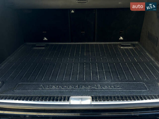 Черный Мерседес Е-Класс, объемом двигателя 1.95 л и пробегом 300 тыс. км за 22199 $, фото 45 на Automoto.ua