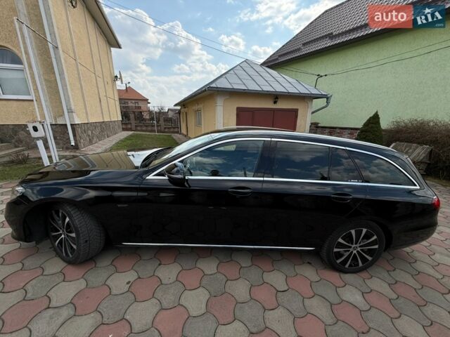 Черный Мерседес Е-Класс, объемом двигателя 1.95 л и пробегом 110 тыс. км за 32500 $, фото 2 на Automoto.ua