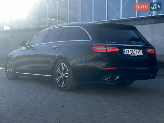 Черный Мерседес Е-Класс, объемом двигателя 1.95 л и пробегом 300 тыс. км за 22199 $, фото 23 на Automoto.ua