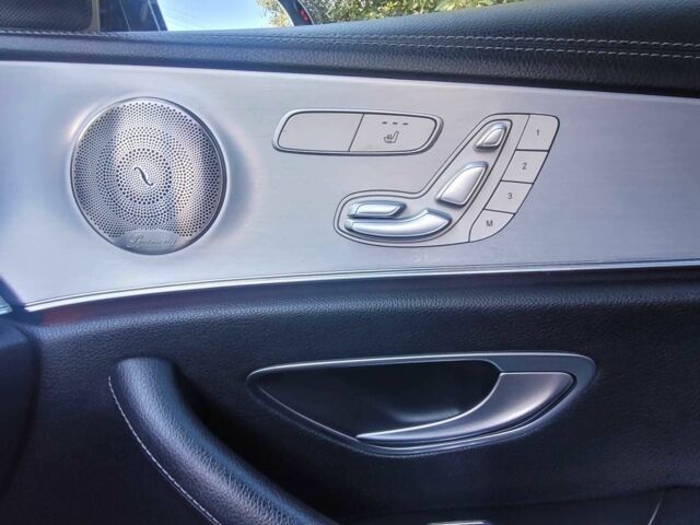 Черный Мерседес Е-Класс, объемом двигателя 2 л и пробегом 320 тыс. км за 43000 $, фото 15 на Automoto.ua