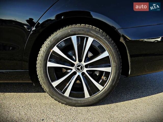 Черный Мерседес Е-Класс, объемом двигателя 1.6 л и пробегом 62 тыс. км за 36000 $, фото 5 на Automoto.ua