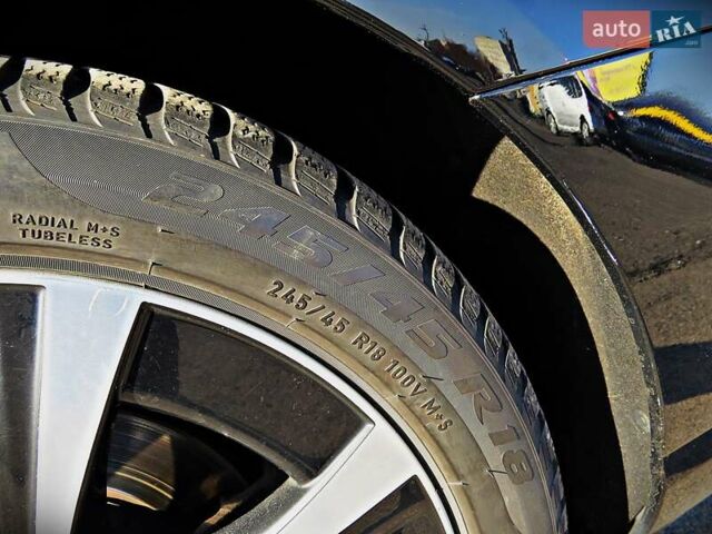 Черный Мерседес Е-Класс, объемом двигателя 1.6 л и пробегом 62 тыс. км за 36000 $, фото 6 на Automoto.ua