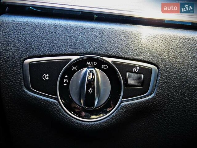 Черный Мерседес Е-Класс, объемом двигателя 1.6 л и пробегом 62 тыс. км за 36000 $, фото 15 на Automoto.ua