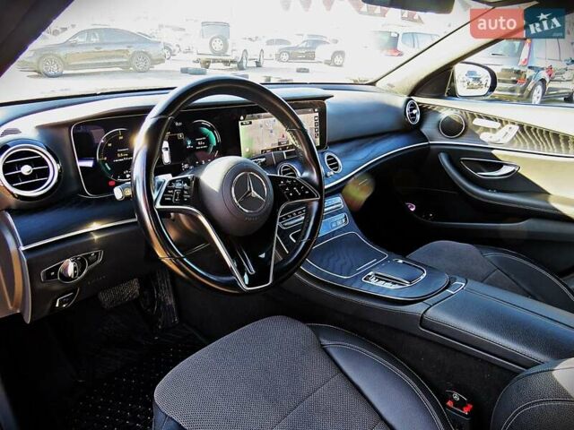Черный Мерседес Е-Класс, объемом двигателя 1.6 л и пробегом 62 тыс. км за 36000 $, фото 10 на Automoto.ua