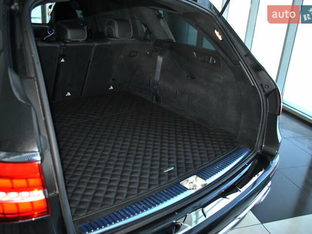 Чорний Мерседес Е-Клас, об'ємом двигуна 3 л та пробігом 9 тис. км за 62000 $, фото 36 на Automoto.ua