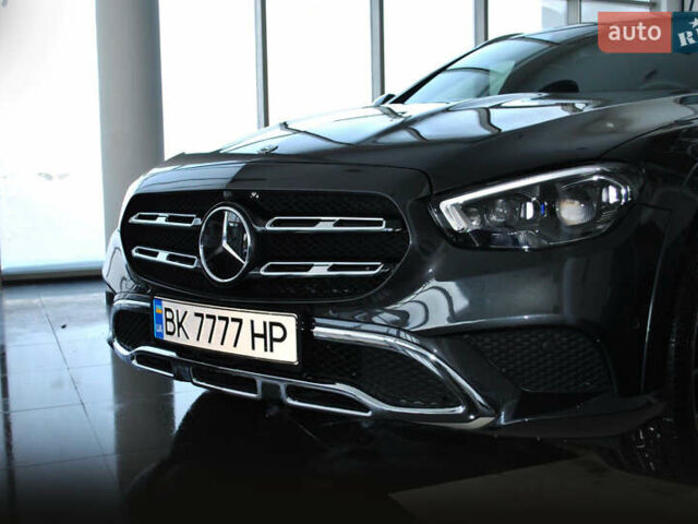 Чорний Мерседес Е-Клас, об'ємом двигуна 3 л та пробігом 9 тис. км за 62000 $, фото 11 на Automoto.ua