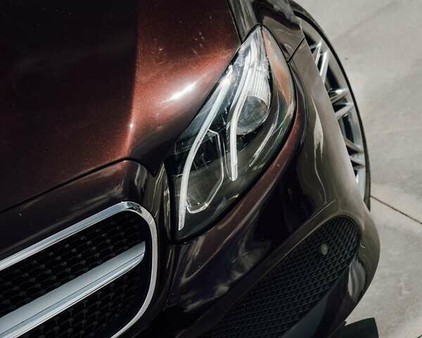 Фіолетовий Мерседес Е-Клас, об'ємом двигуна 3 л та пробігом 89 тис. км за 38500 $, фото 3 на Automoto.ua