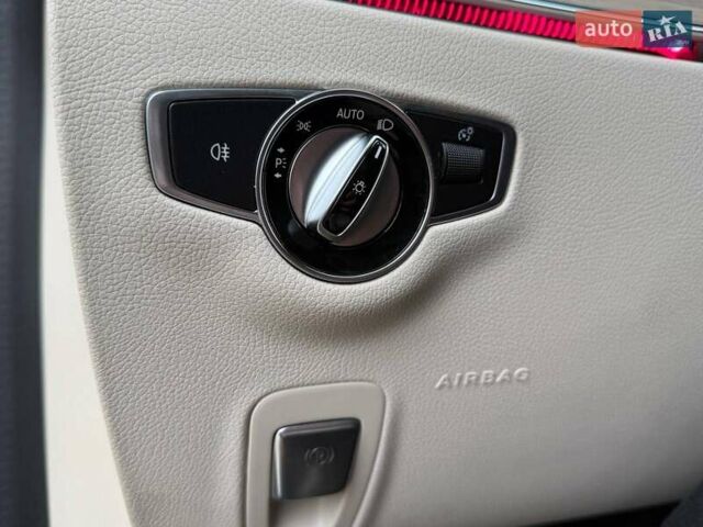 Фиолетовый Мерседес Е-Класс, объемом двигателя 3 л и пробегом 93 тыс. км за 34999 $, фото 26 на Automoto.ua