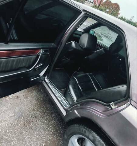 Фиолетовый Мерседес Е-Класс, объемом двигателя 2.2 л и пробегом 500 тыс. км за 2000 $, фото 5 на Automoto.ua