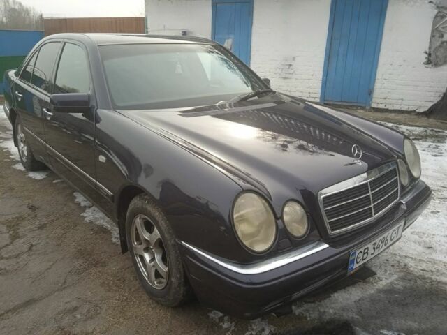 Фиолетовый Мерседес Е-Класс, объемом двигателя 2.9 л и пробегом 500 тыс. км за 5790 $, фото 1 на Automoto.ua