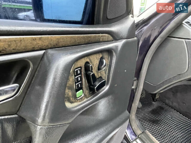 Фиолетовый Мерседес Е-Класс, объемом двигателя 2.8 л и пробегом 400 тыс. км за 2750 $, фото 12 на Automoto.ua