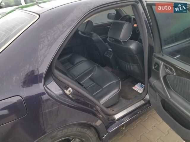 Фіолетовий Мерседес Е-Клас, об'ємом двигуна 3.2 л та пробігом 389 тис. км за 2999 $, фото 7 на Automoto.ua
