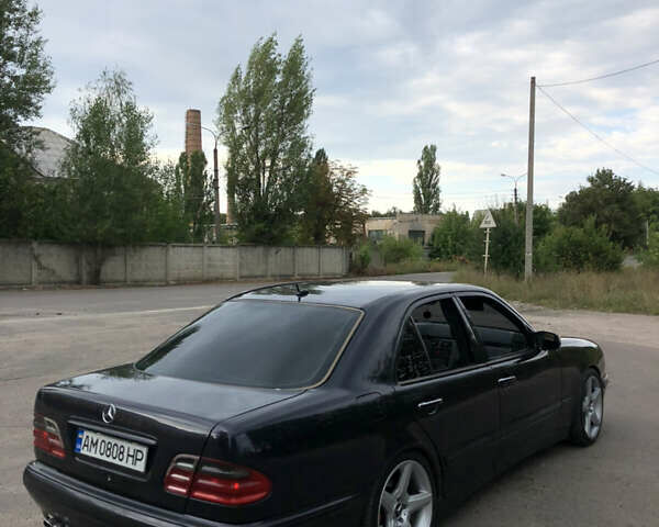 Фиолетовый Мерседес Е-Класс, объемом двигателя 4.27 л и пробегом 230 тыс. км за 4499 $, фото 5 на Automoto.ua