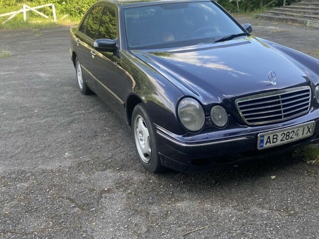 Фиолетовый Мерседес Е-Класс, объемом двигателя 2.1 л и пробегом 387 тыс. км за 3700 $, фото 1 на Automoto.ua