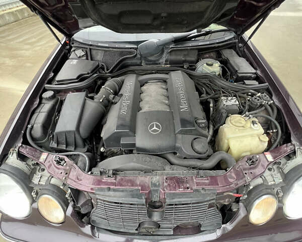 Фиолетовый Мерседес Е-Класс, объемом двигателя 4.97 л и пробегом 281 тыс. км за 7500 $, фото 34 на Automoto.ua