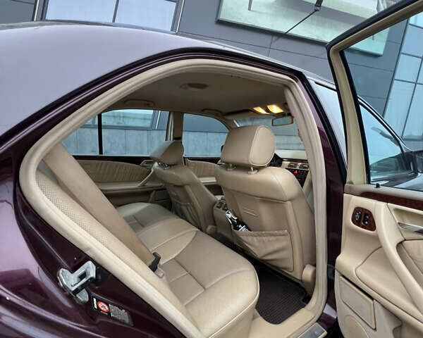 Фиолетовый Мерседес Е-Класс, объемом двигателя 4.97 л и пробегом 281 тыс. км за 7500 $, фото 25 на Automoto.ua