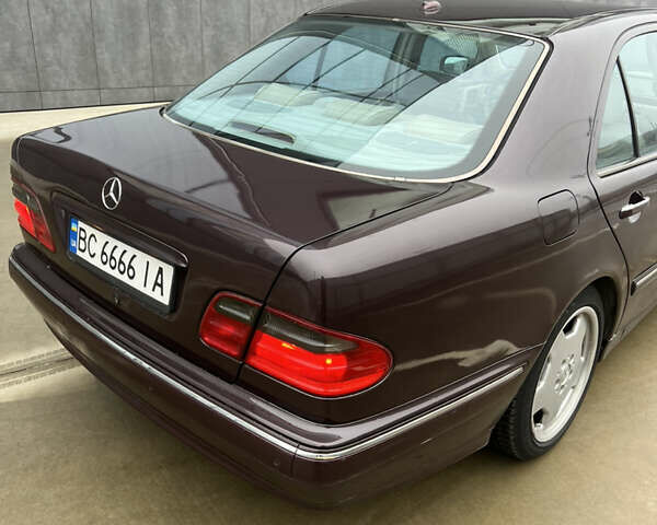 Фиолетовый Мерседес Е-Класс, объемом двигателя 4.97 л и пробегом 281 тыс. км за 7500 $, фото 10 на Automoto.ua