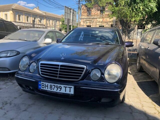 Фиолетовый Мерседес Е-Класс, объемом двигателя 2.6 л и пробегом 400 тыс. км за 3600 $, фото 1 на Automoto.ua