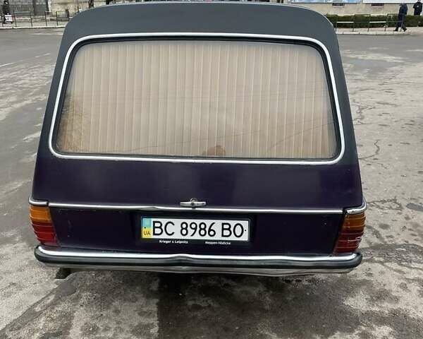 Фиолетовый Мерседес Е-Класс, объемом двигателя 2.5 л и пробегом 280 тыс. км за 4999 $, фото 8 на Automoto.ua