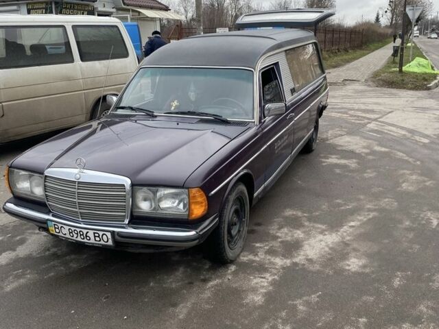 Фиолетовый Мерседес Е-Класс, объемом двигателя 2.5 л и пробегом 280 тыс. км за 3600 $, фото 1 на Automoto.ua