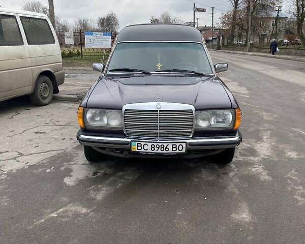 Фиолетовый Мерседес Е-Класс, объемом двигателя 2.5 л и пробегом 285 тыс. км за 3600 $, фото 7 на Automoto.ua