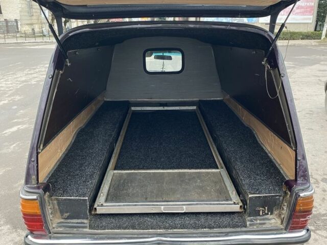 Фиолетовый Мерседес Е-Класс, объемом двигателя 2.5 л и пробегом 280 тыс. км за 3600 $, фото 2 на Automoto.ua